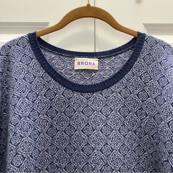 Brora 100% Cashmere Scotland Abstract Floral Intarsia UK 12-14, US 8-10, Medium - Picture 2 of 13